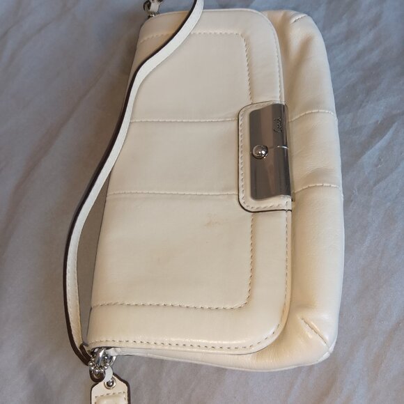 Coach purse (wristlet) - Picture 3 of 6